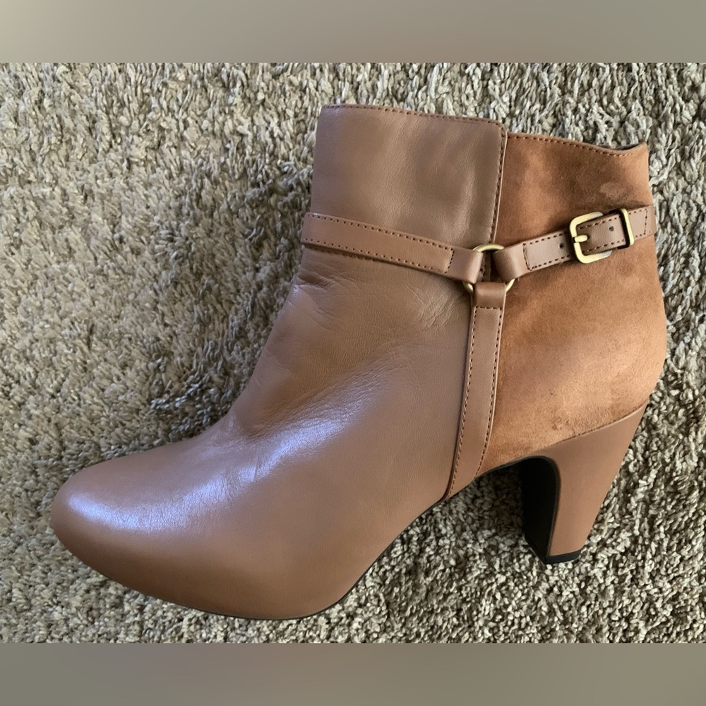 Easy Spirit Women’s Espedrina Leather Suede Ankle  Boots size 11M